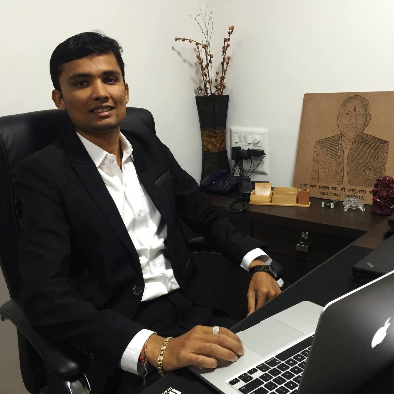 Vivek Sancheti's photo